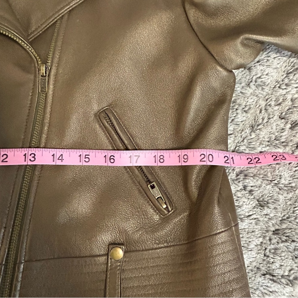 Bagatelle Leather Cropped Moto Jacket Bronze sz XL Minimalist Chic Quite Luxury - Picture 11 of 15